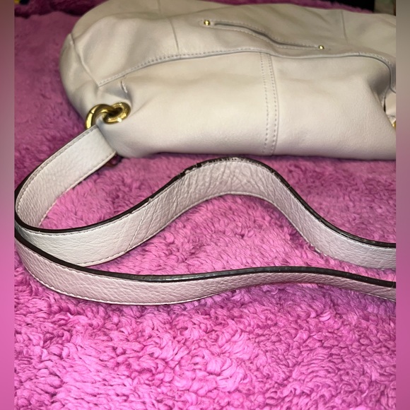 B. Makowsky Large w/ Flap zippered storage Purse Beige Soft Genuine Leather - Picture 13 of 13